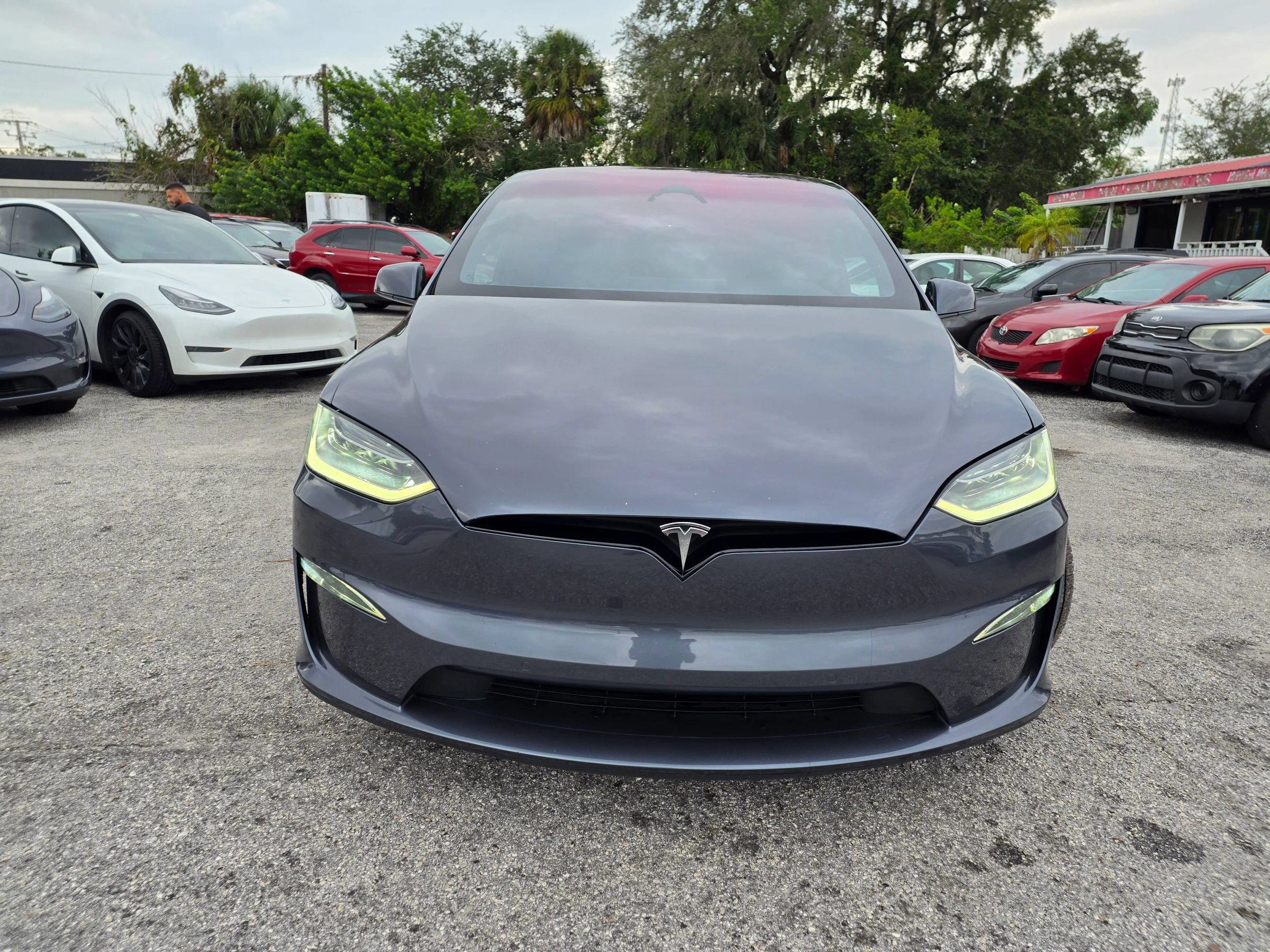 Used 2022 Tesla Model X AWD/4WD image 2