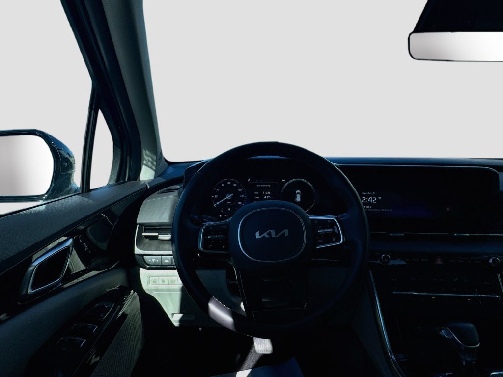 Certified 2024 Kia Carnival SX FWD image 25