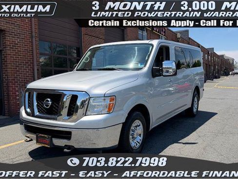 Used 2017 Nissan NV 3500 SV RWD image 1