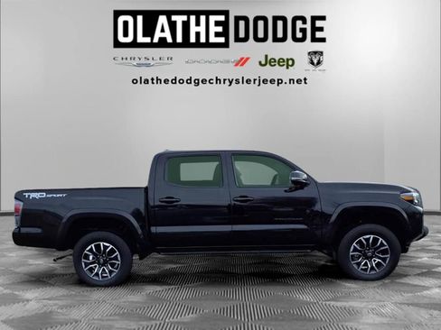 Used 2022 Toyota Tacoma TRD Sport image 28