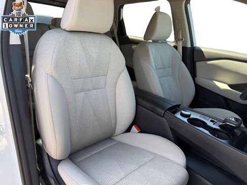 Certified 2025 Nissan Rogue SV AWD/4WD image 15