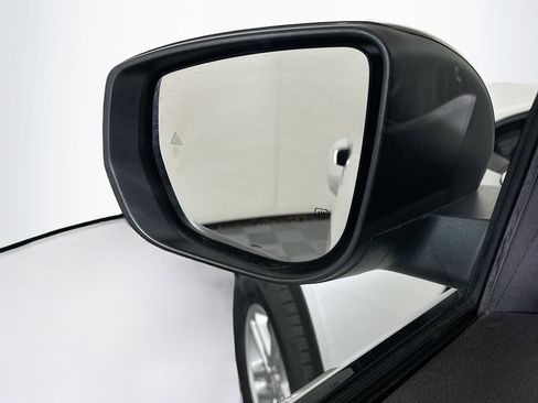 Used 2023 Jeep Grand Cherokee Laredo w/ Luxury Tech Group I image 16