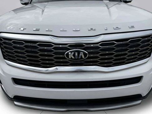 Used 2021 Kia Telluride EX w/ EX Premium Package FWD image 13