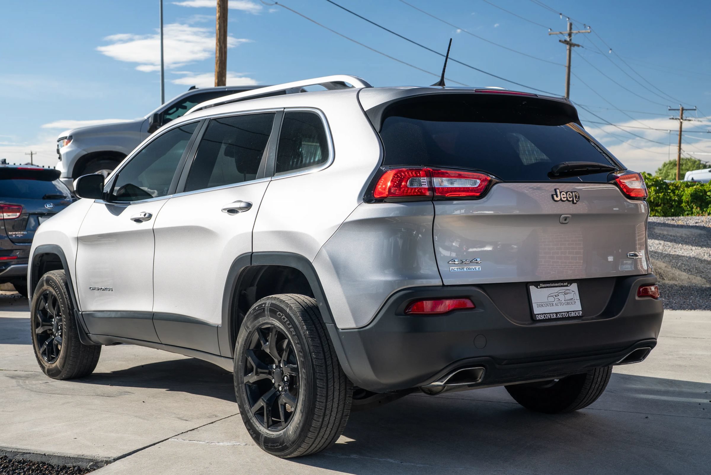 Used 2018 Jeep Cherokee Latitude Plus w/ Comfort/Convenience Group AWD/4WD image 5