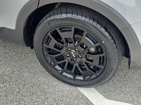Used 2022 Kia Telluride SX w/ Nightfall Edition Package AWD/4WD image 10