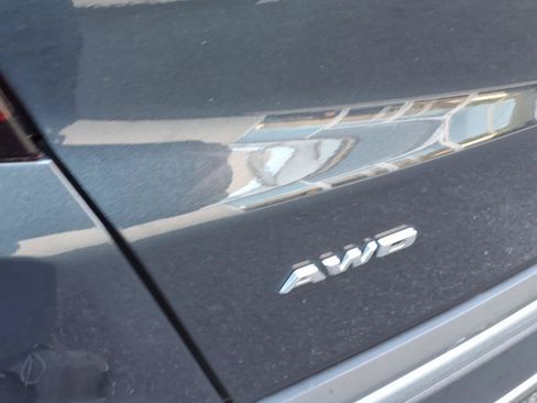 Certified 2023 Cadillac XT5 Premium Luxury AWD/4WD image 12
