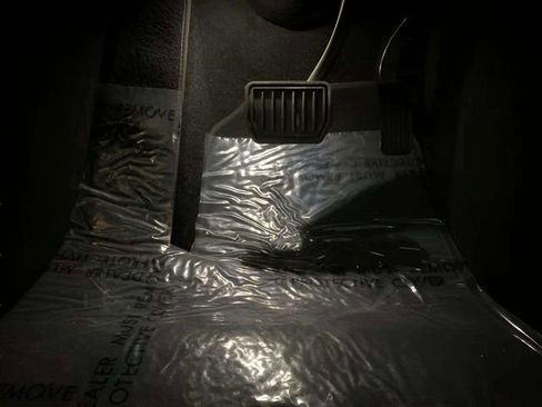 Used 2025 Tesla Model 3 Long Range image 38