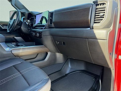 Certified 2025 Chevrolet Silverado 2500 High Country w/ High Country Premium Package image 14