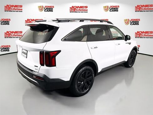 Used 2023 Kia Sorento S w/ Panoramic Sunroof Package image 19