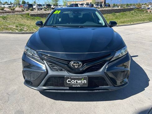 Used 2021 Toyota Camry SE w/ Cold Weather Package AWD/4WD image 2