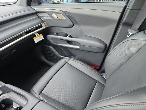 New 2027 Kia Telluride S w/ Towing Package FWD image 16