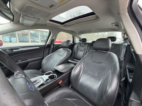 Used 2013 Ford Fusion Titanium w/ Titanium Driver Assist Pkg image 32