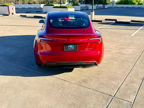 Used 2024 Tesla Model 3 Long Range AWD/4WD image 8