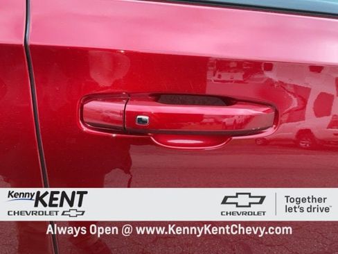 Used 2021 Chevrolet Tahoe Z71 w/ Z71 Signature Package image 17