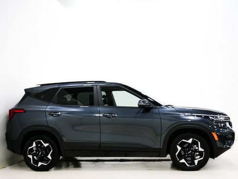 Used 2025 Kia Seltos S FWD image 4
