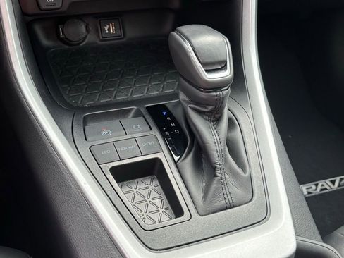 Used 2025 Toyota RAV4 XLE Premium image 14