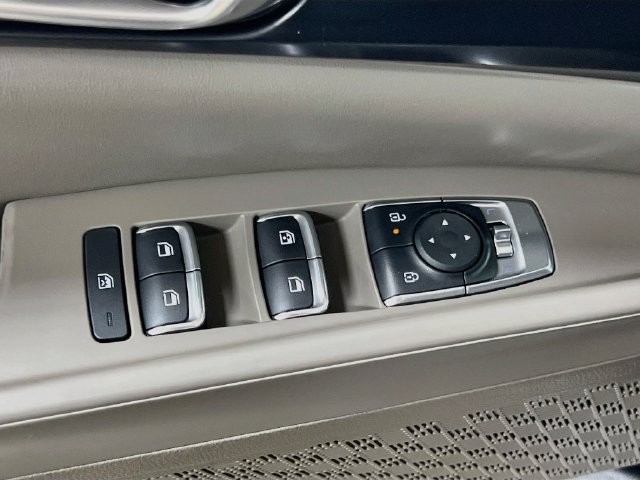 New 2027 Kia Carnival LX FWD image 18