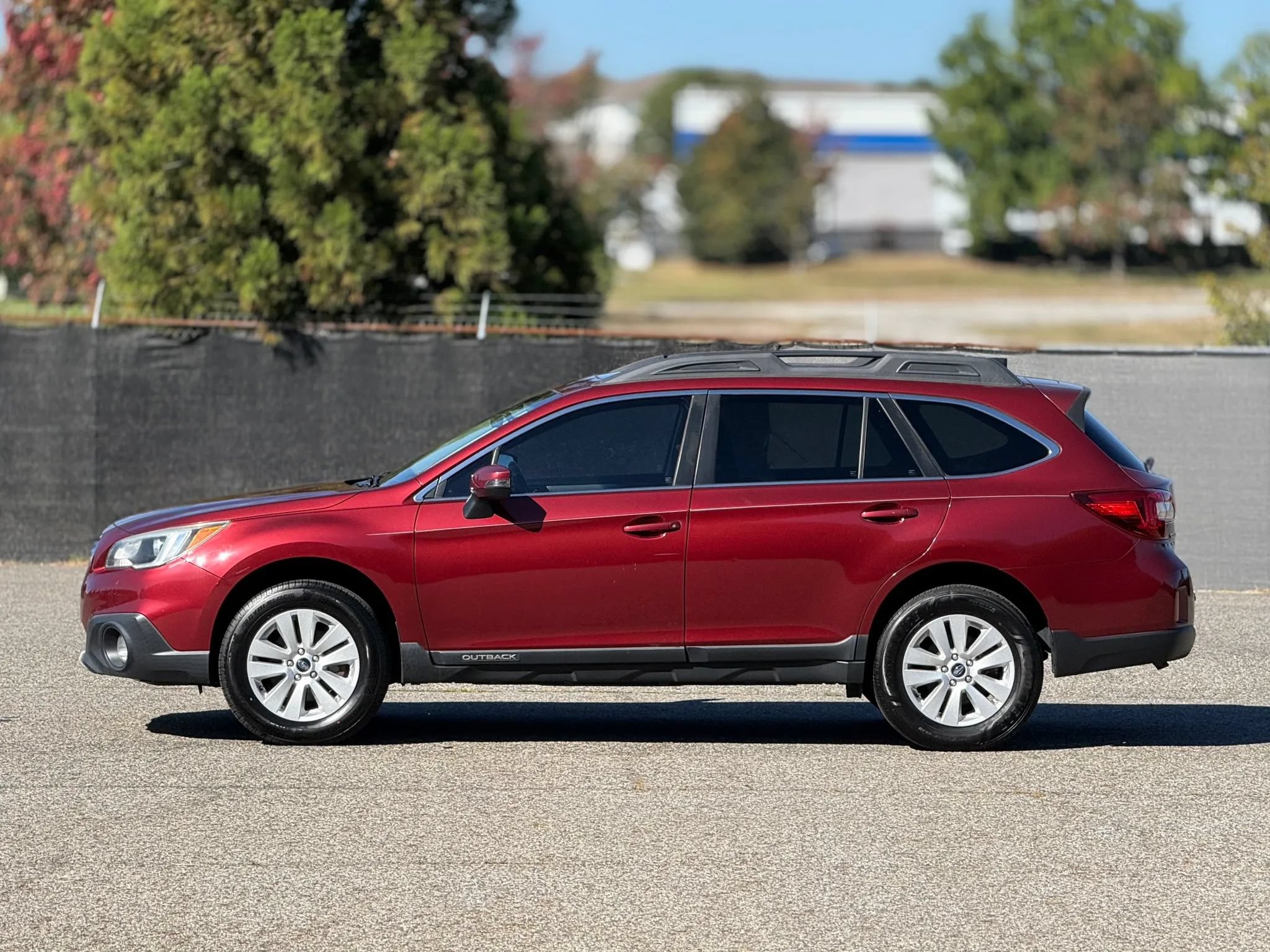 Used 2017 Subaru Outback 2.5i Premium AWD/4WD image 8