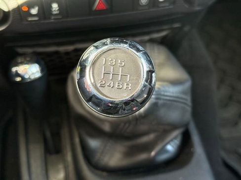 Used 2017 Jeep Wrangler Rubicon image 14