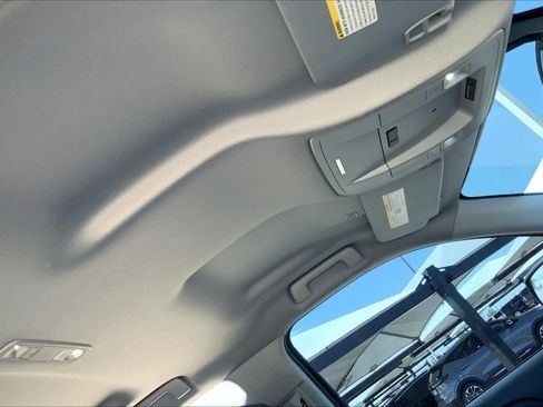 Used 2019 Chevrolet Silverado 1500 LT w/ Texas Edition AWD/4WD image 13