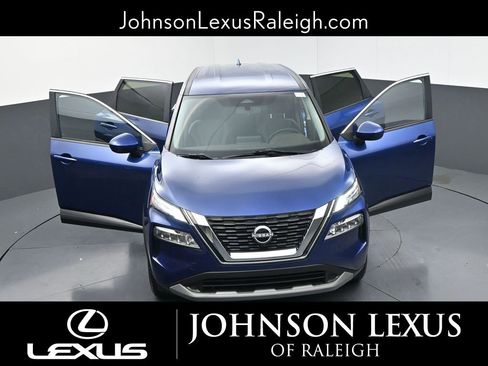 Used 2023 Nissan Rogue SV image 33