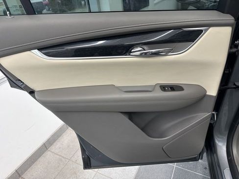 Used 2020 Cadillac XT6 Premium Luxury image 25