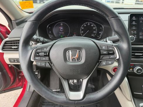 Used 2018 Honda Accord Touring image 22