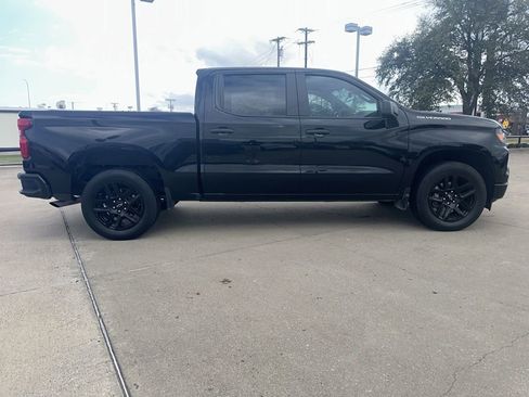 Used 2023 Chevrolet Silverado 1500 Custom image 3