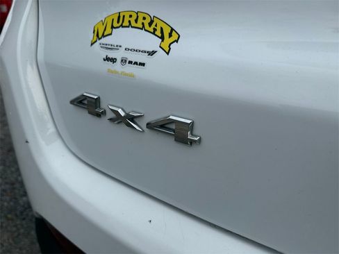 Certified 2024 Jeep Compass Latitude image 17