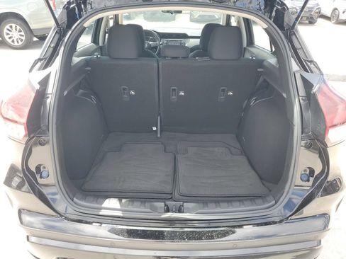 Used 2024 Nissan Kicks S FWD image 13