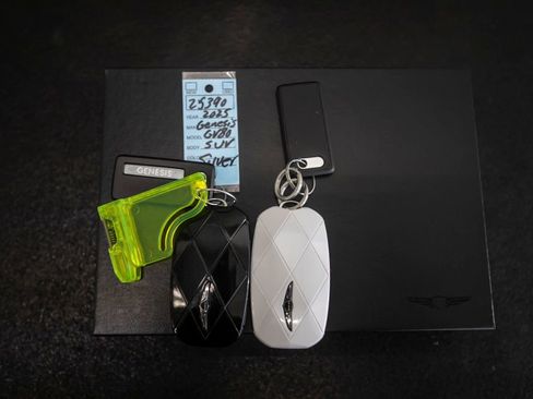 Used 2025 Genesis GV80 3.5T Prestige image 45