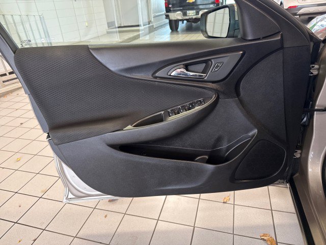 Used 2025 Chevrolet Malibu LT FWD image 14