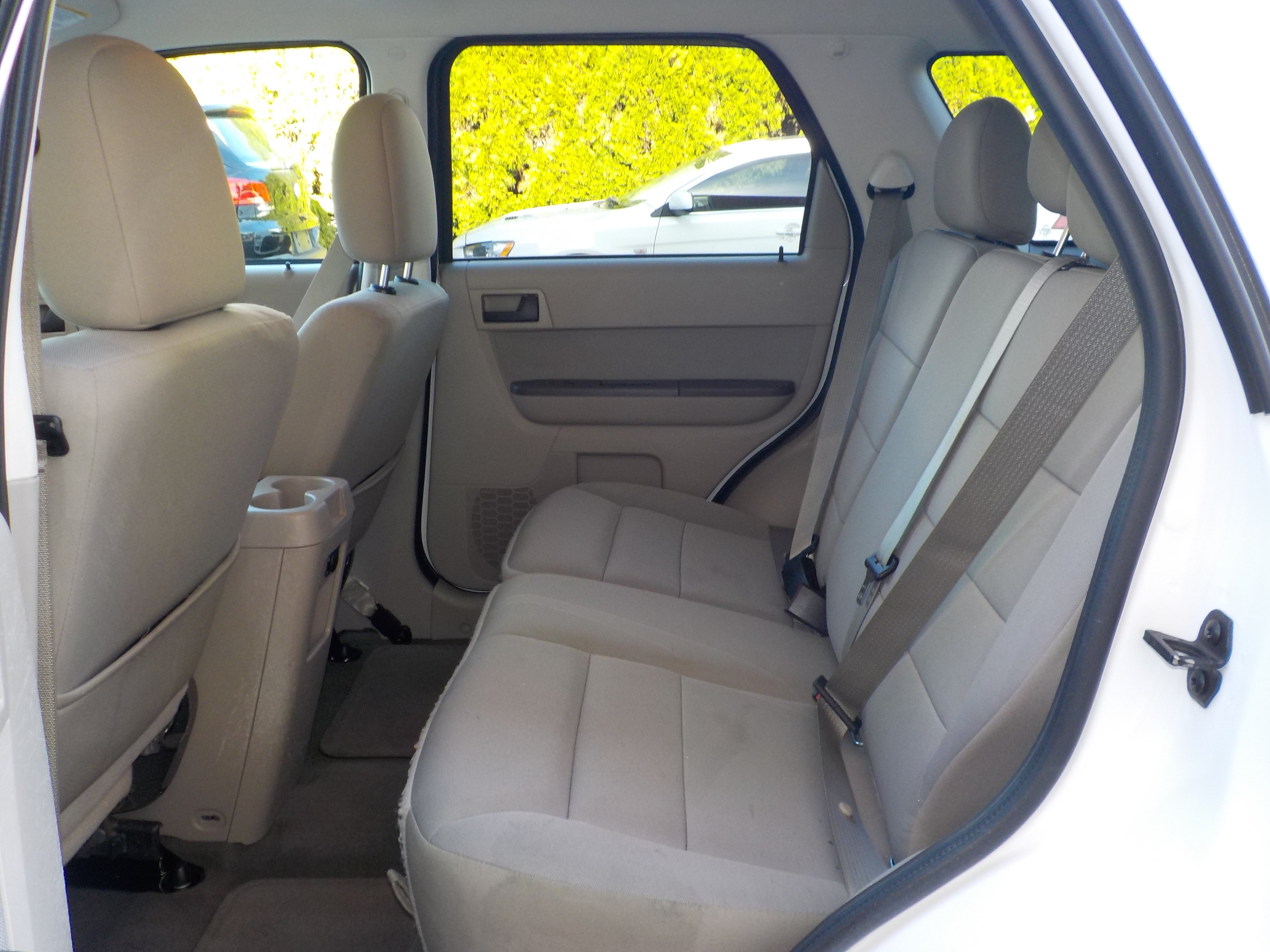 Used 2012 Ford Escape FWD Hybrid image 16