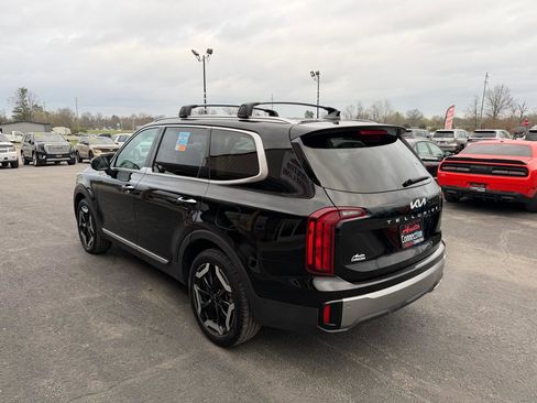 Used 2025 Kia Telluride S image 8
