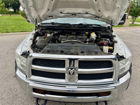 Used 2014 RAM 5500 Tradesman w/ Power & Remote Entry Group image 28