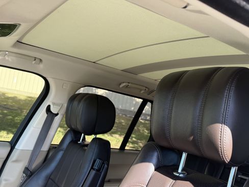 Used 2014 Land Rover Range Rover HSE image 30