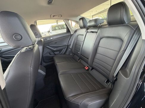 Used 2024 Volkswagen Jetta SE FWD image 21