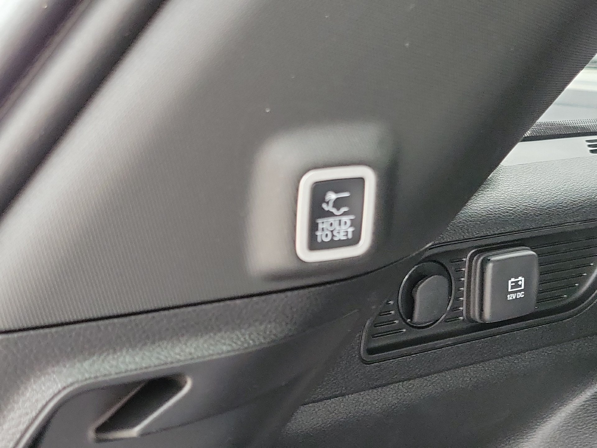 New 2026 Jeep Grand Cherokee Altitude RWD image 19