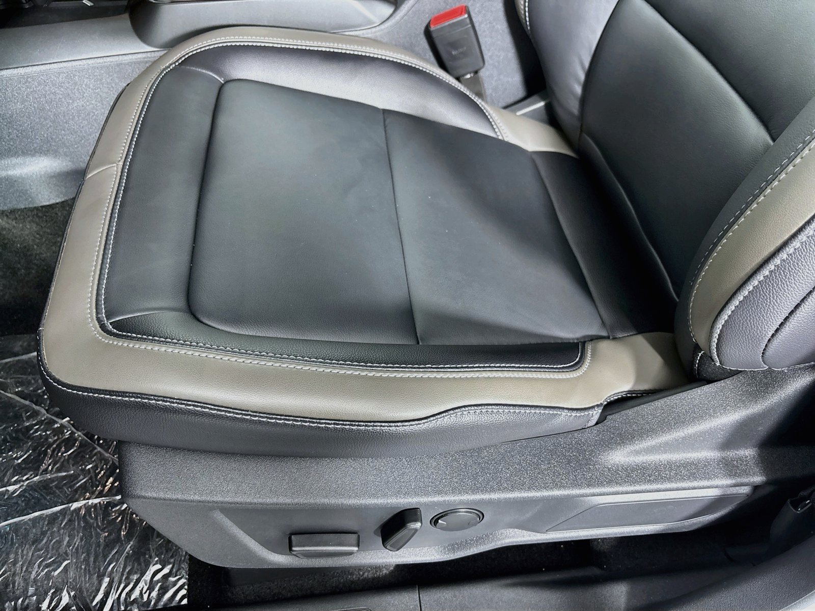 New 2026 Ford Bronco Outer Banks AWD/4WD image 20