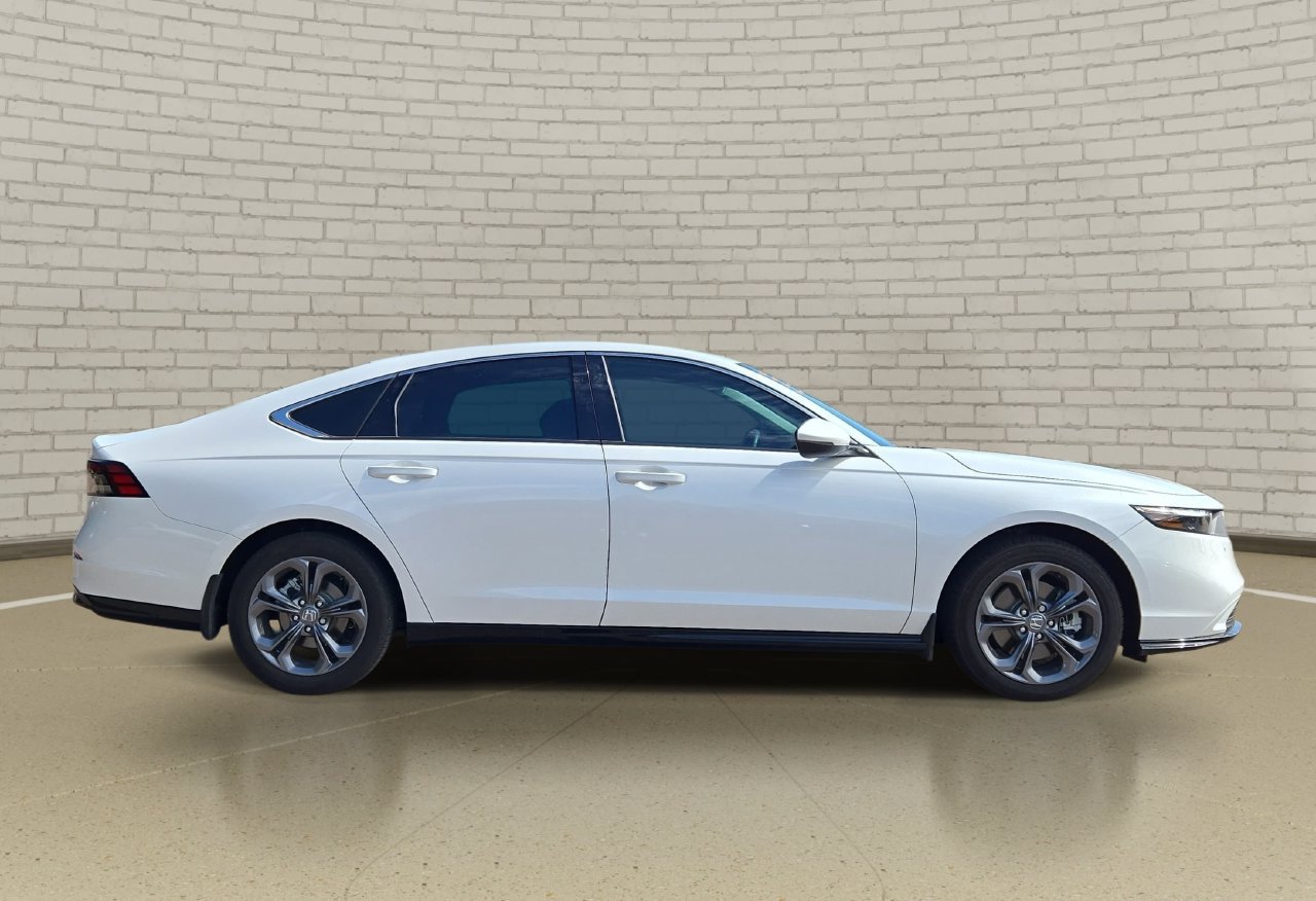 Used 2026 Honda Accord EX-L image 4