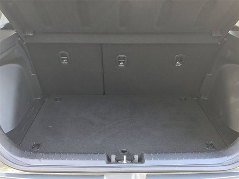 Used 2025 Hyundai Venue SEL image 7