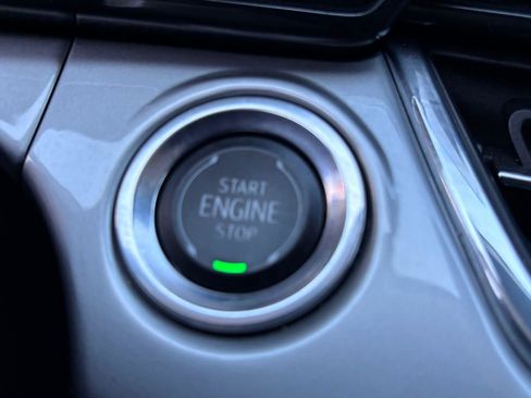 Used 2025 Chevrolet Trax LT w/ Driver Confidence Package FWD image 34