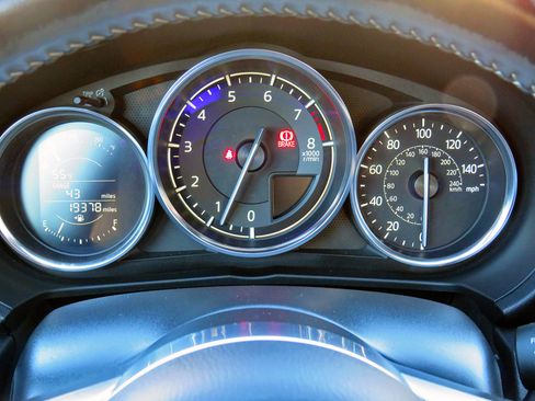 Used 2023 MAZDA MX-5 Miata Club w/ Brembo/BBS Recaro Package image 25