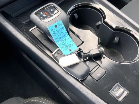 Used 2024 Nissan Rogue S FWD image 13