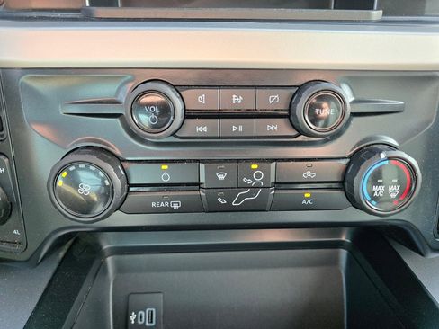 Used 2024 Ford F250 XLT w/ FX4 Off-Road Package image 20