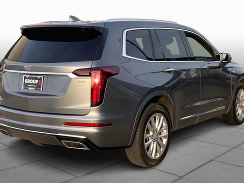 Used 2020 Cadillac XT6 Premium Luxury image 12