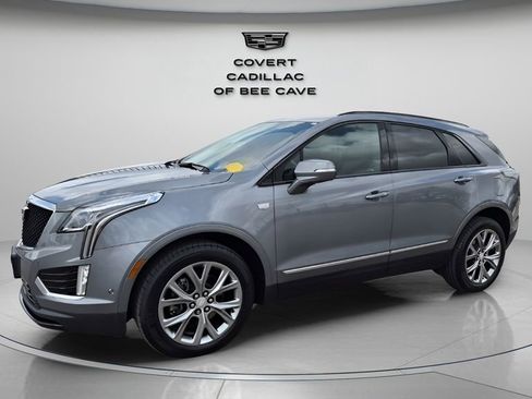 Used 2021 Cadillac XT5 Sportv image 3