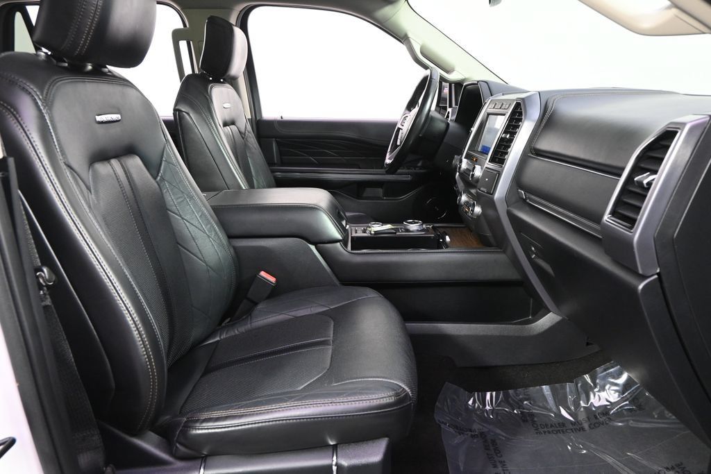 Used 2020 Ford Expedition Platinum AWD/4WD image 16