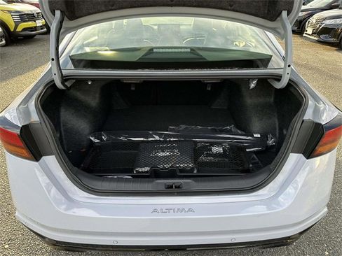 New 2025 Nissan Altima 2.5 SR w/ SR Premium Package image 12