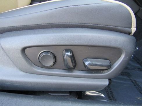 Used 2020 Lexus ES 350 w/ Premium Package image 24